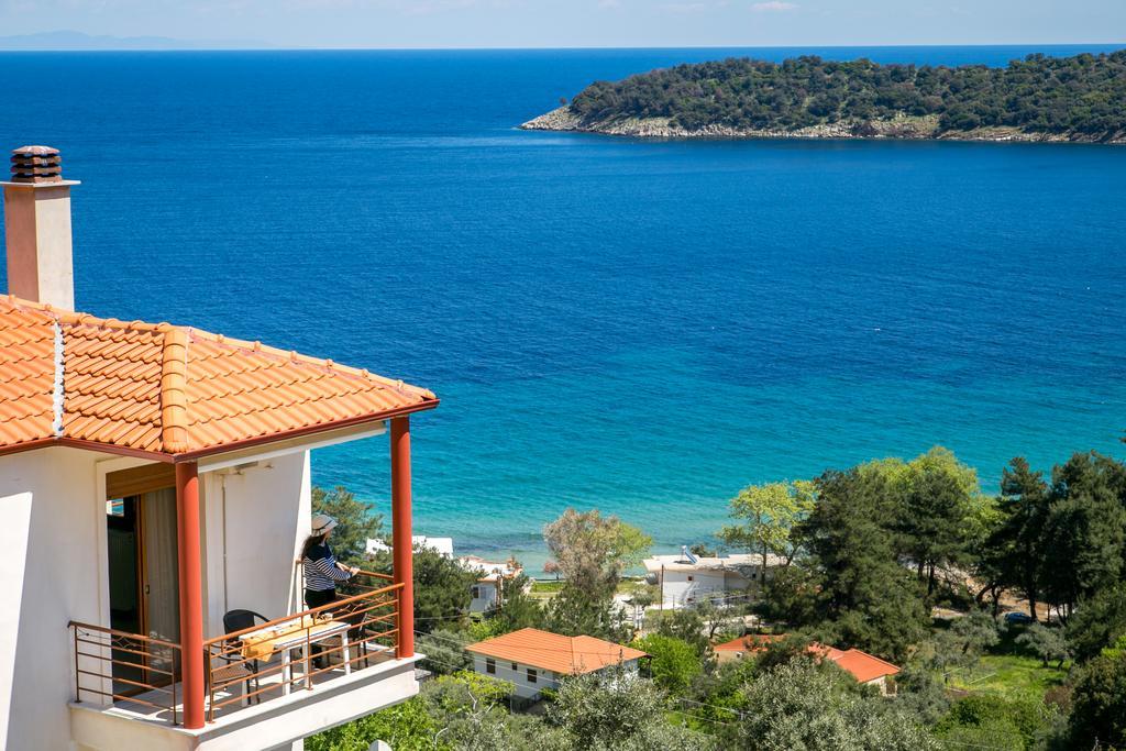 Aphrodite Villas Koinira Extérieur photo