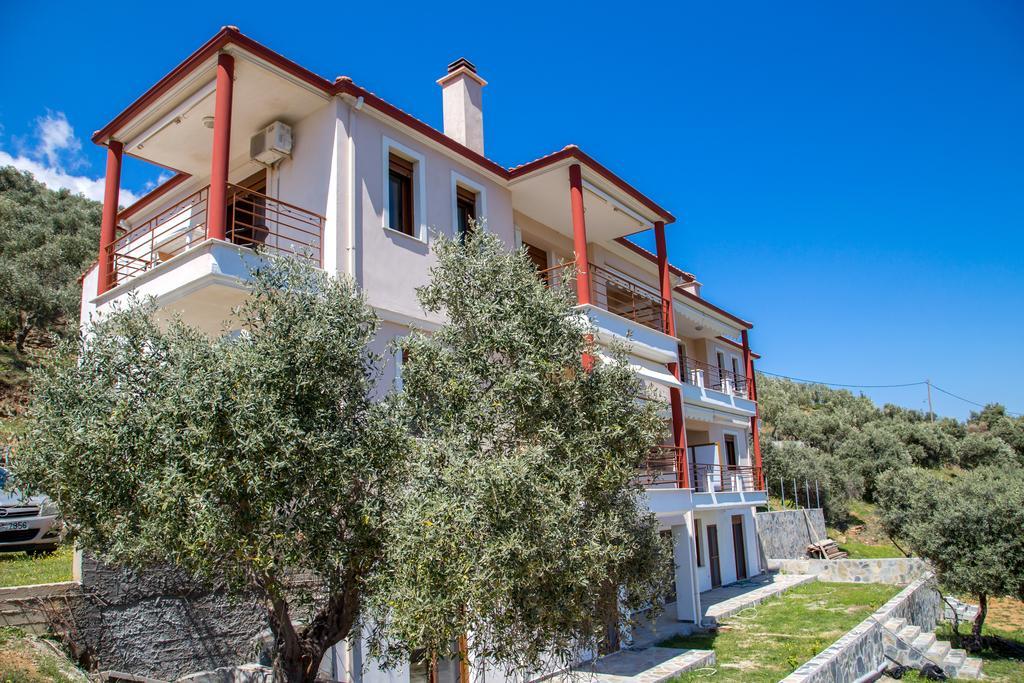 Aphrodite Villas Koinira Extérieur photo