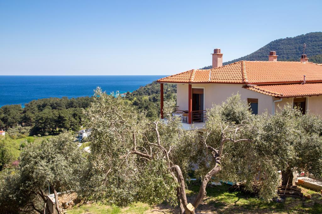 Aphrodite Villas Koinira Extérieur photo