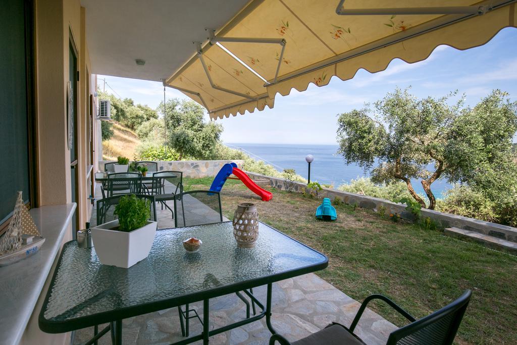 Aphrodite Villas Koinira Extérieur photo